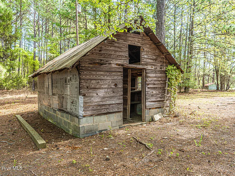 287 Candy Rd — Photo 35