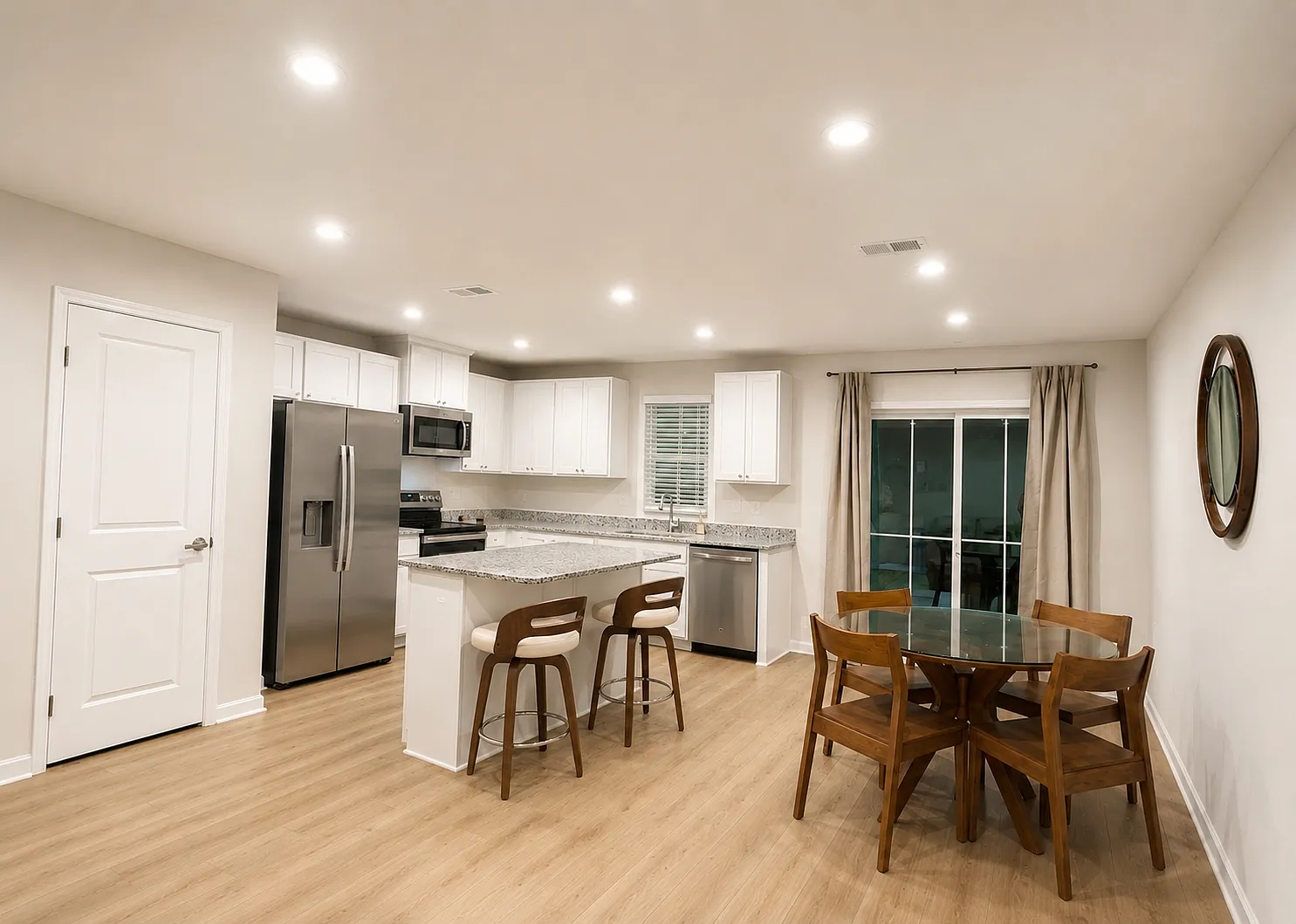 3 bed, 2.5 bath, 1678 sqft, $2,995 — Photo 2