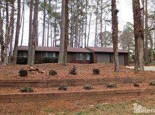 1306 Sandpiper Ln, Lilburn, GA 30047