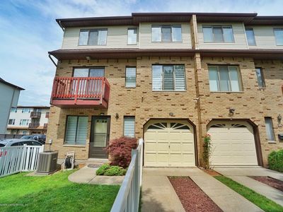 37 Pemberton Ave, Staten Island, NY, 10308