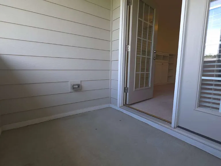 321 Gallery Dr #202 — Photo 70