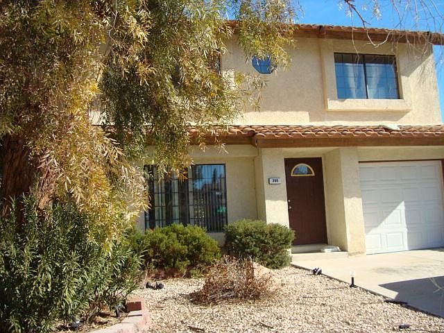 1st image of 390 El Pico Dr