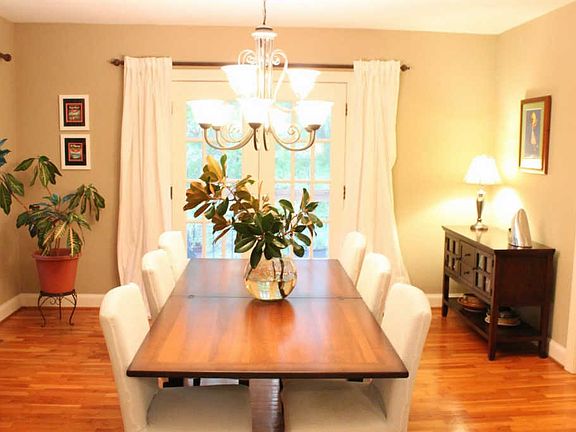 5th image of 115 Tanglewood Dr