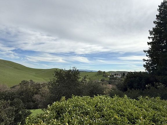 5th image of 4466 Deer Ridge Rd