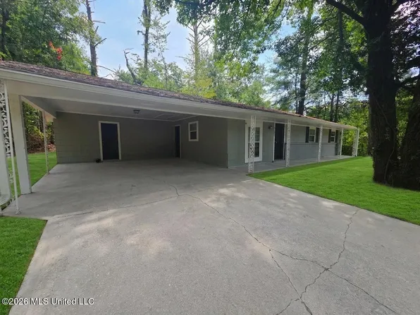 3164 Fleetwood Dr, Jackson, MS 39212