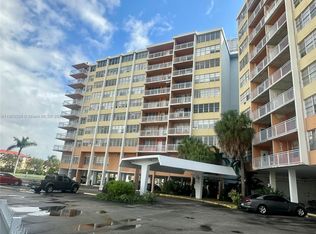 2025 NE 164th St APT 803, North Miami Beach, FL 33162