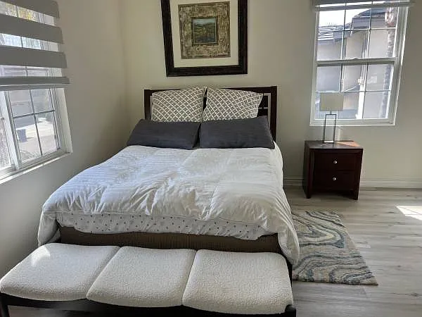 1 bed, 550 sqft, $1,700 — Photo 2