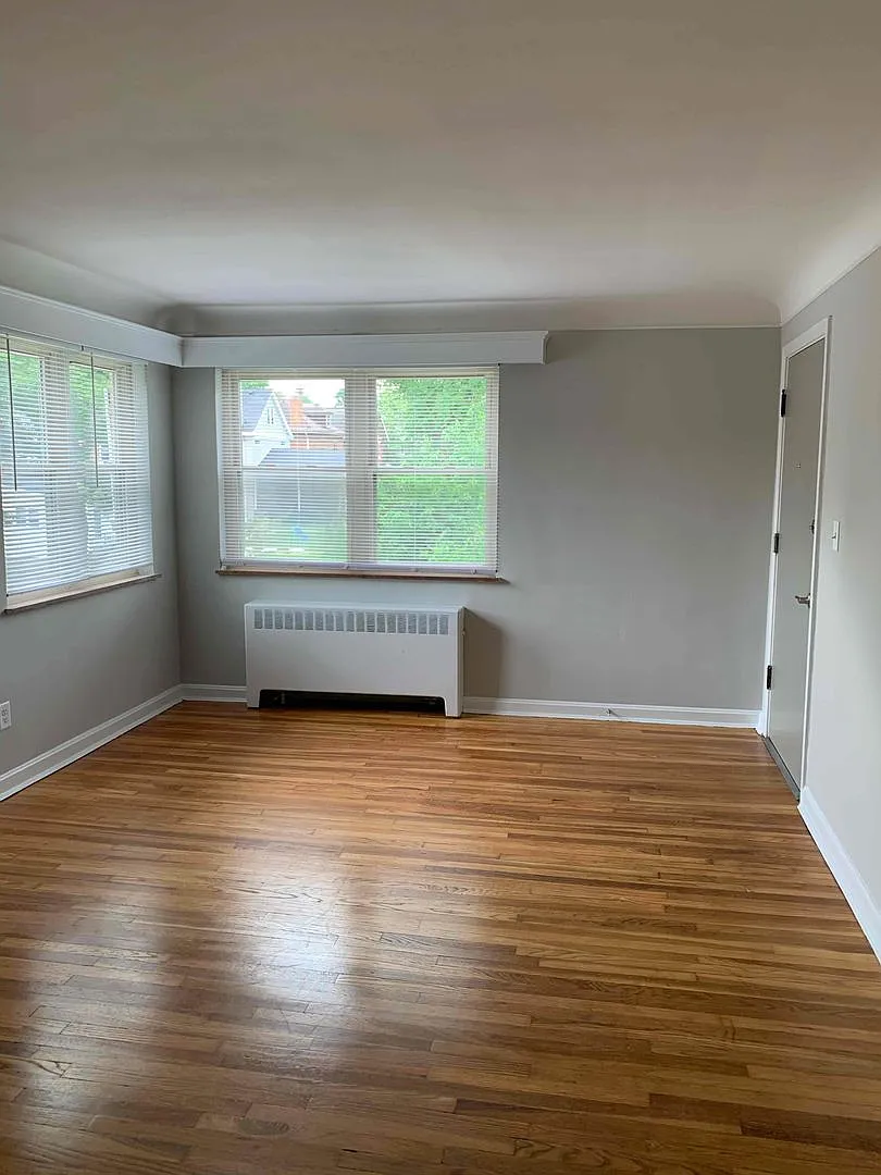 Edroy Court — Photo 2