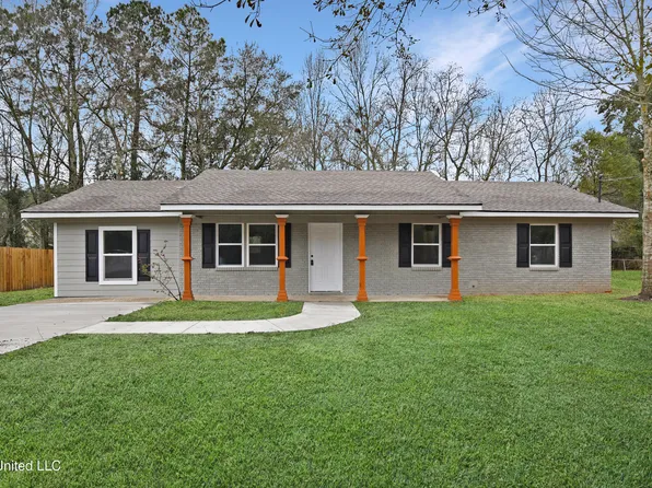 8309 Sherbrook St, Moss Point, MS 39562