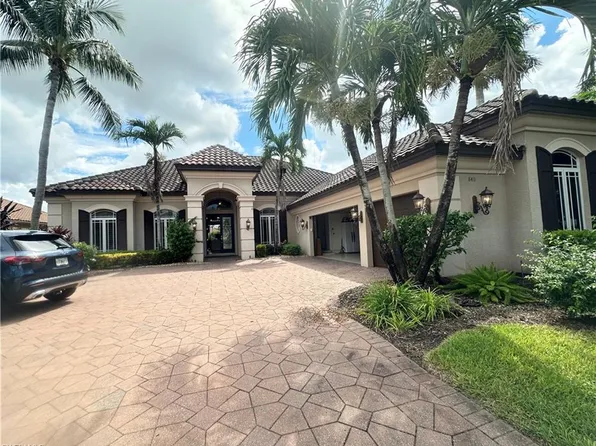 8411 Mallow Ln, Naples, FL 34113