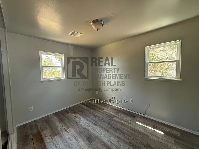 3006 N Vernon St — Photo 10