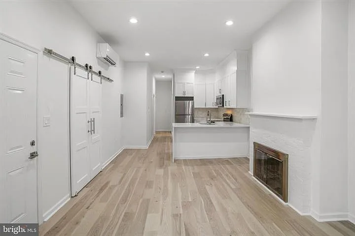 2014 Connecticut Ave NW #2 — Photo 6