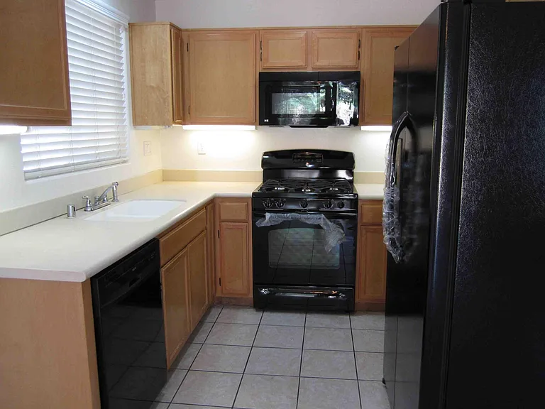 672 Janae Gln — Photo 4