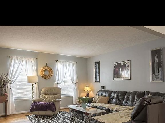 4th image of 2396 Breckenridge Ct