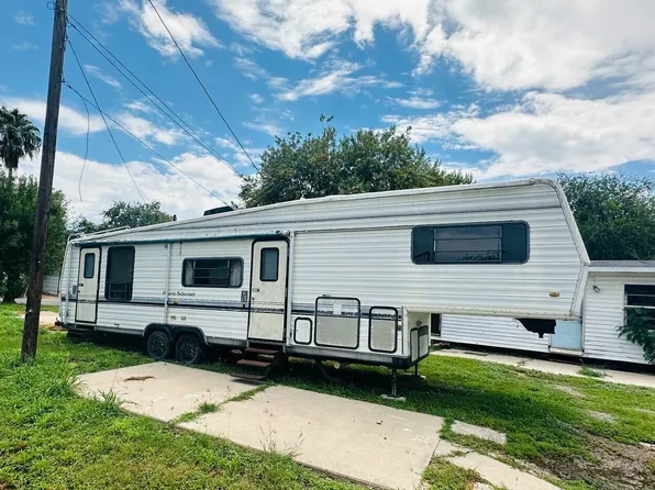 613 N Eye St APT 32, Harlingen, TX 78550