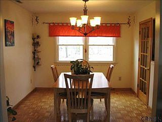 4th image of 8 Cedarwood Dr