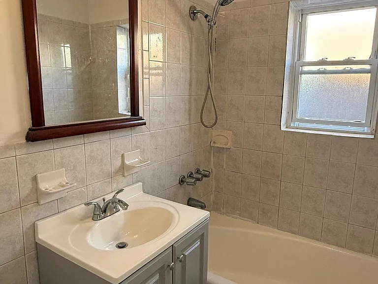 1320 Thieriot Ave #2 — Photo 7