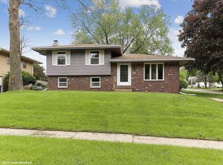 5320 Valdez Dr, Des Moines, IA 50310