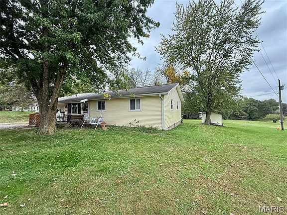 3rd image of 31575 Old Monticello Rd