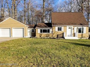 5001 Boettcher Ct, Lansing, MI 48910