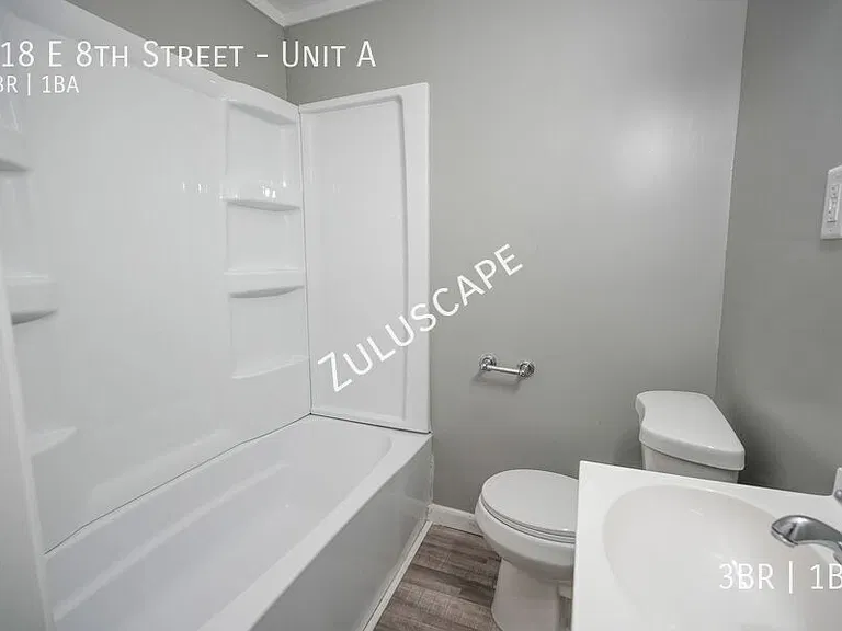 218 E 8th St #A — Photo 5