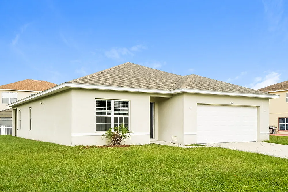 4 bed, 2.0 bath, 1661 sqft, $2,085 — Photo 3