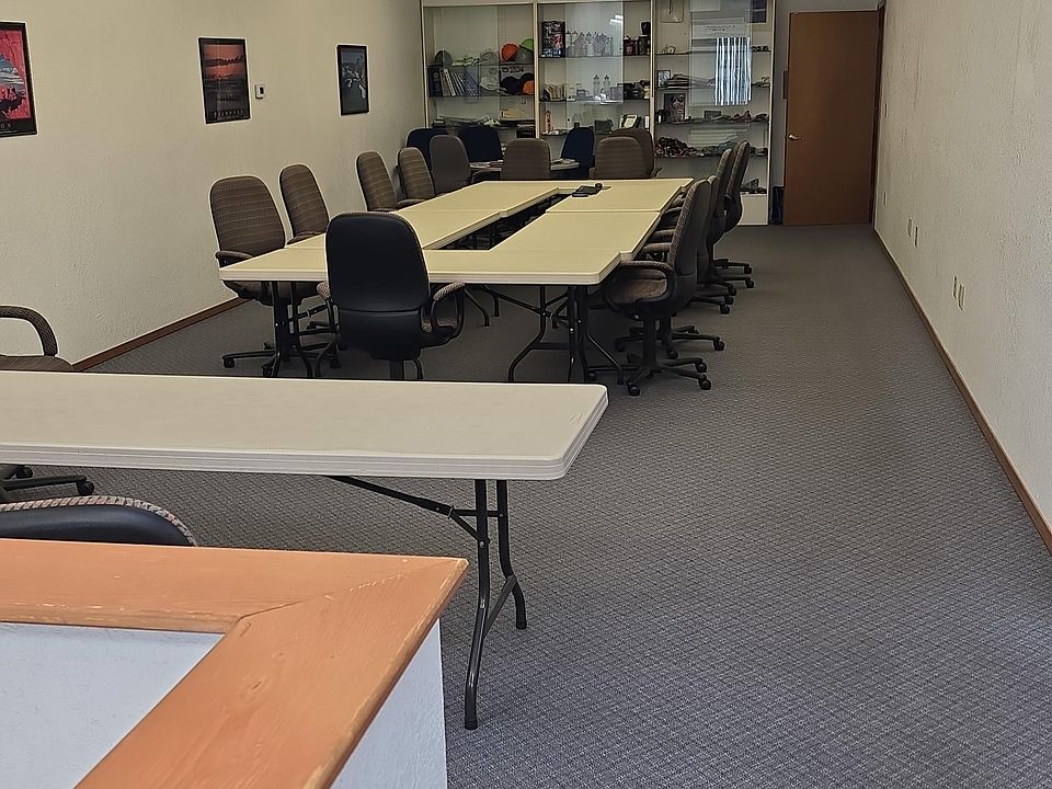 2nd image of 2908 Meridian Ave E Suite 201B