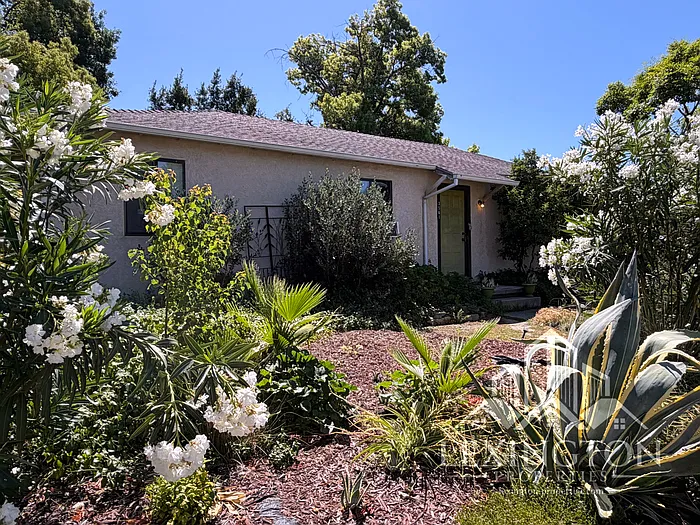 3561 David Way — Photo 3