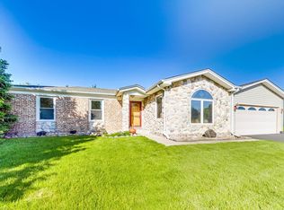 1591 Oregon Trl, Elk Grove Village, IL 60007