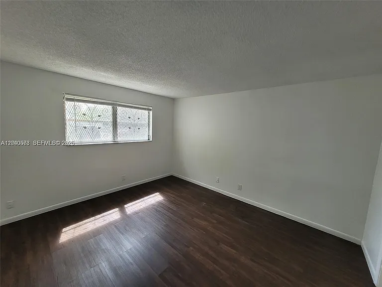 2832 W Fillmore St #18 — Photo 7