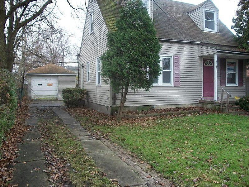 2nd image of 4833 Lodewyck St