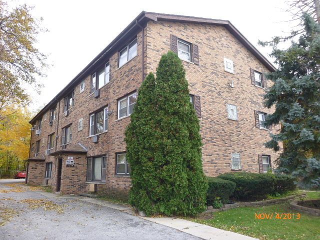 1st image of 1379 River Dr APT 1