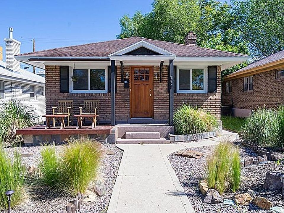 Totally restored 1922 bungalow