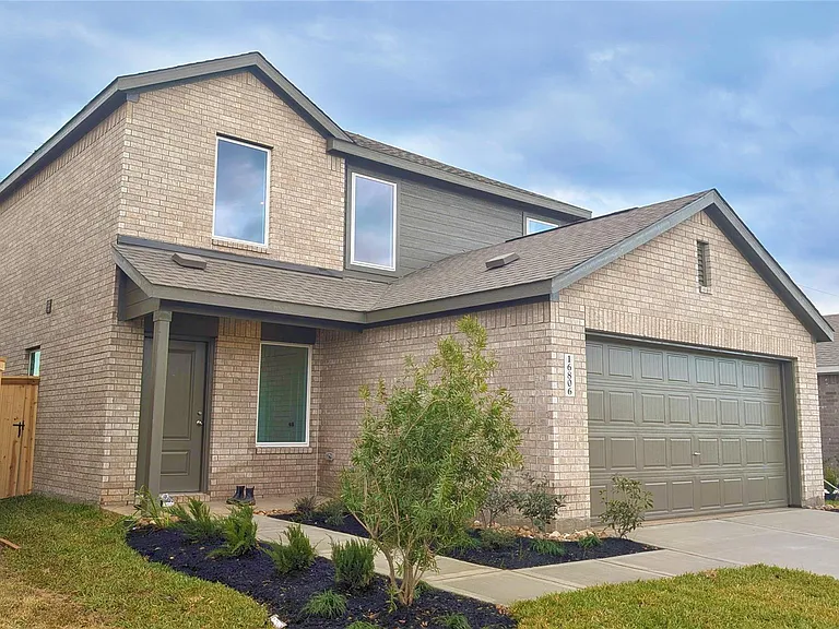 16806 Old Wagon Way — Photo 2