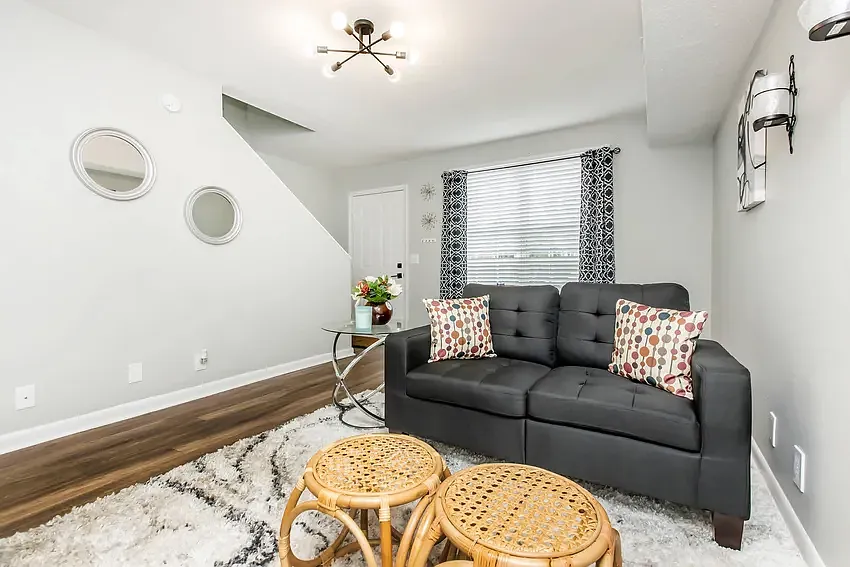 Brentwood Hills Luxury Townhomes — Photo 4