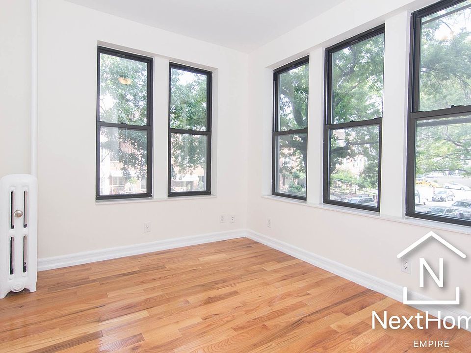 1st image of 2450 28th St APT 2F