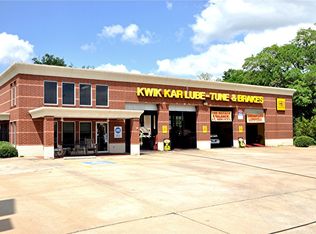 720 W McNeese St, Lake Charles, LA 70605