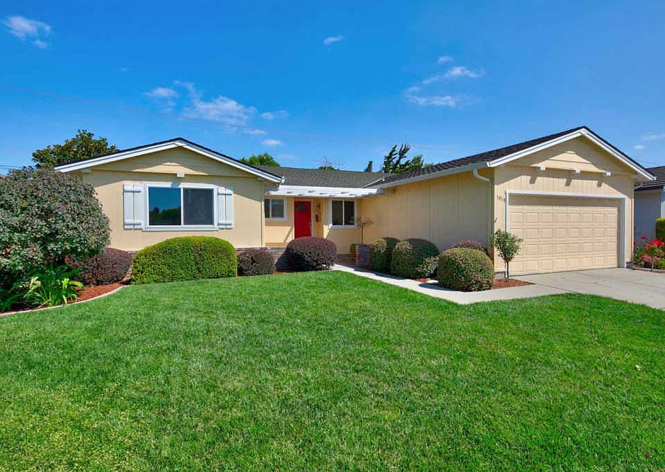 1st image of 1019 Cassia Way