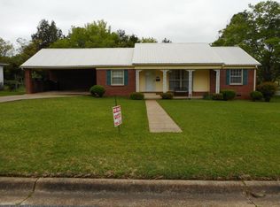 1300 Lake Ln, Demopolis, AL 36732