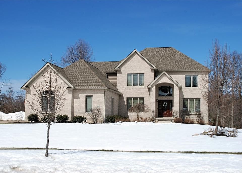 1st image of 4406 Stone Creek Dr #163