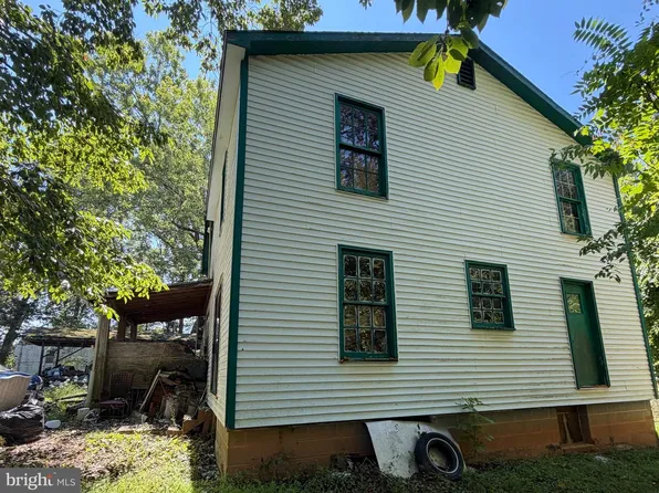 551 Medley Mountain Dr, Aroda, VA 22709