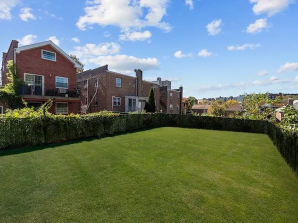 2037 Radcliff Avenue image 12 of 14