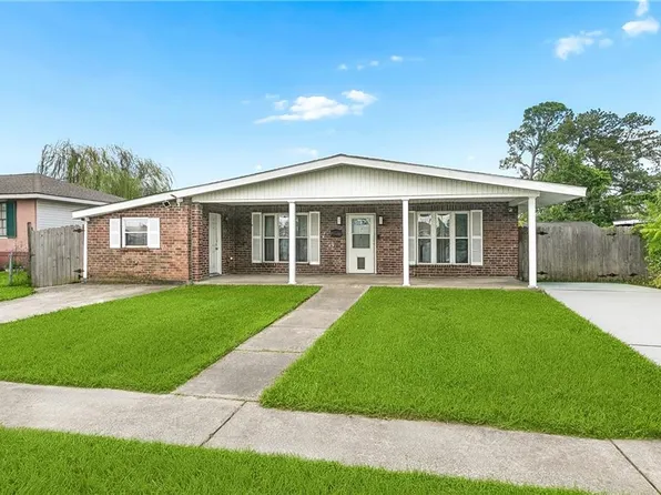 2142 Browning Ln, Gretna, LA 70056