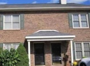 2433 1st St NW APT 6, Hickory, NC 28601