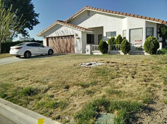 1st image of 18295 Lakeview Dr