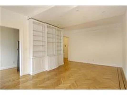 Rented by Douglas Elliman | media 17