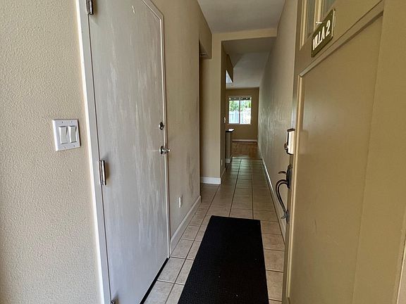 4th image of 92-1516 Aliinui Dr #1702