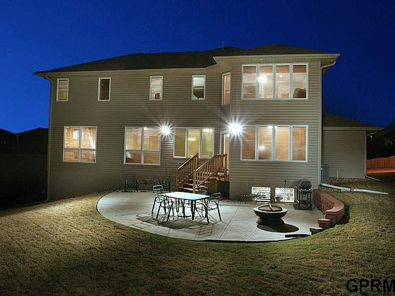 2nd image of 4904 Holloway Ave