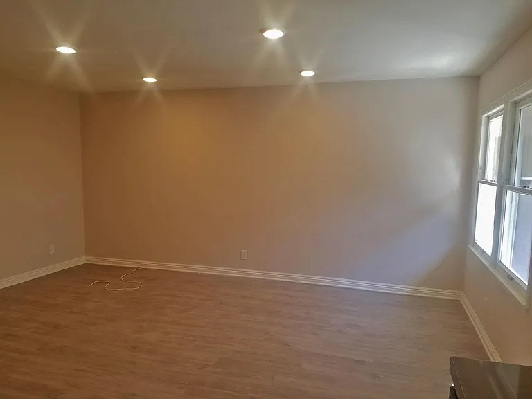 15158 Dickens St #1 — Photo 6
