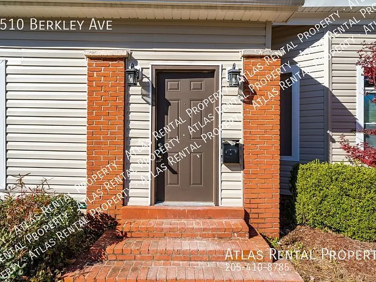 1510 Berkley Ave — Photo 8